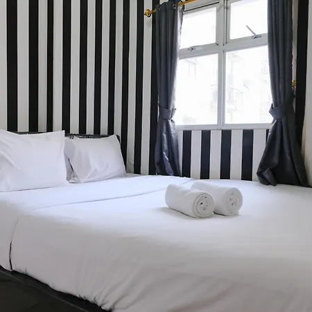 Good Deal 2Br At 16Th Floor Suites @Metro Apartment By Travelio